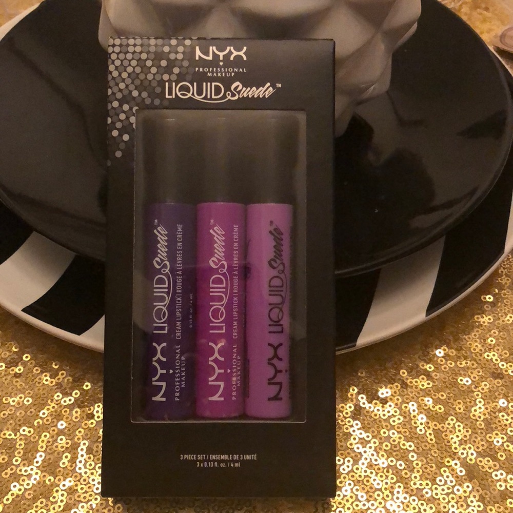 NYX LIQUID SUEDE LIPSTICK